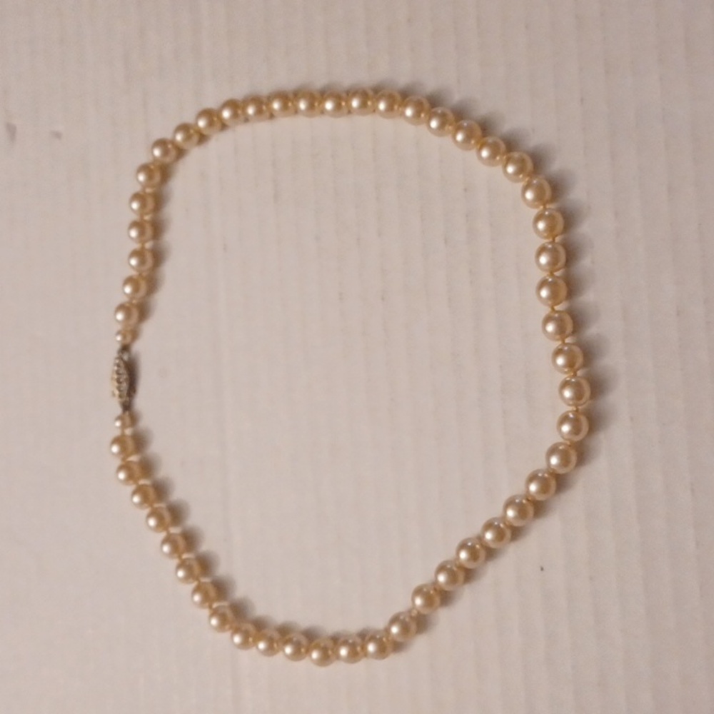 4/$40 Off-White Faux Pearl Necklace